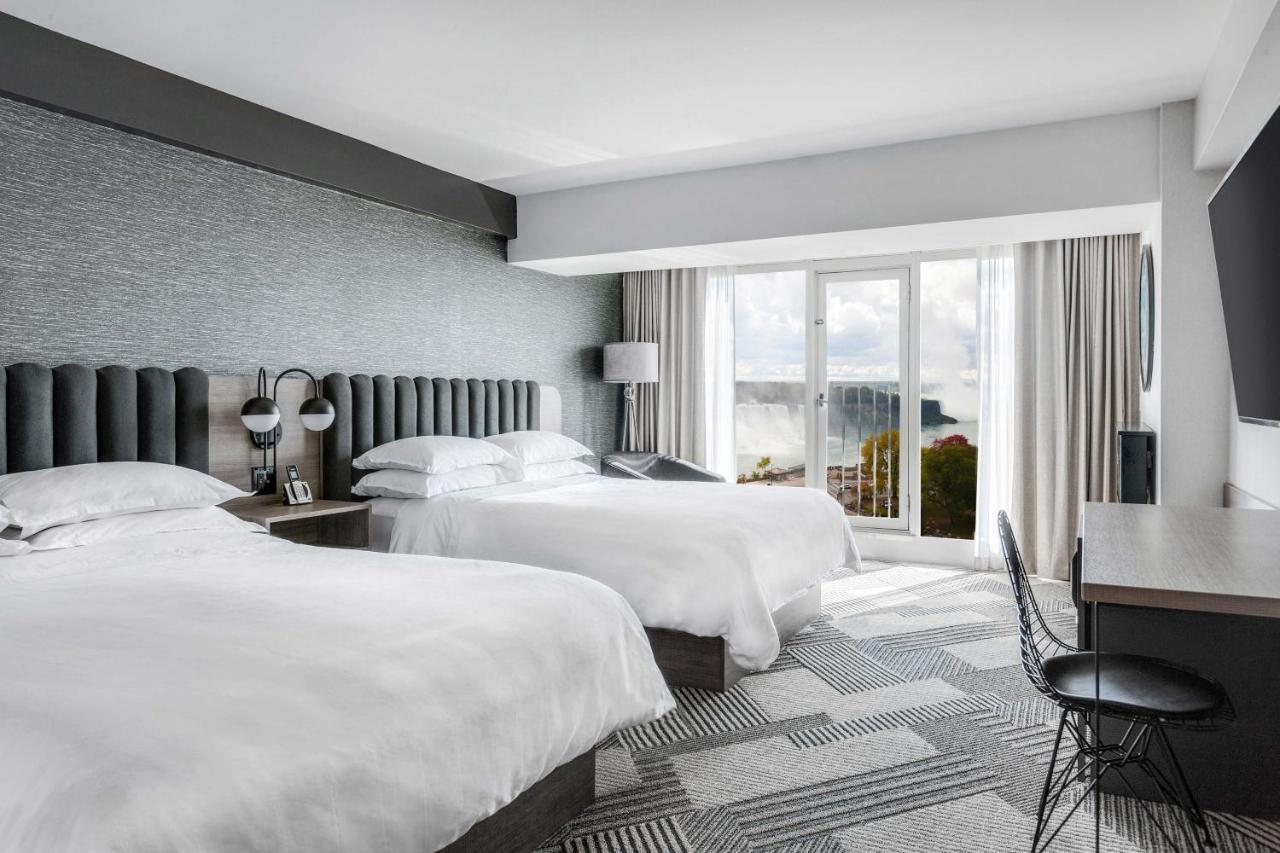 Chambre Deluxe avec 2 Lits Queen-Size - Vue sur Chutes - Étage Supérieur