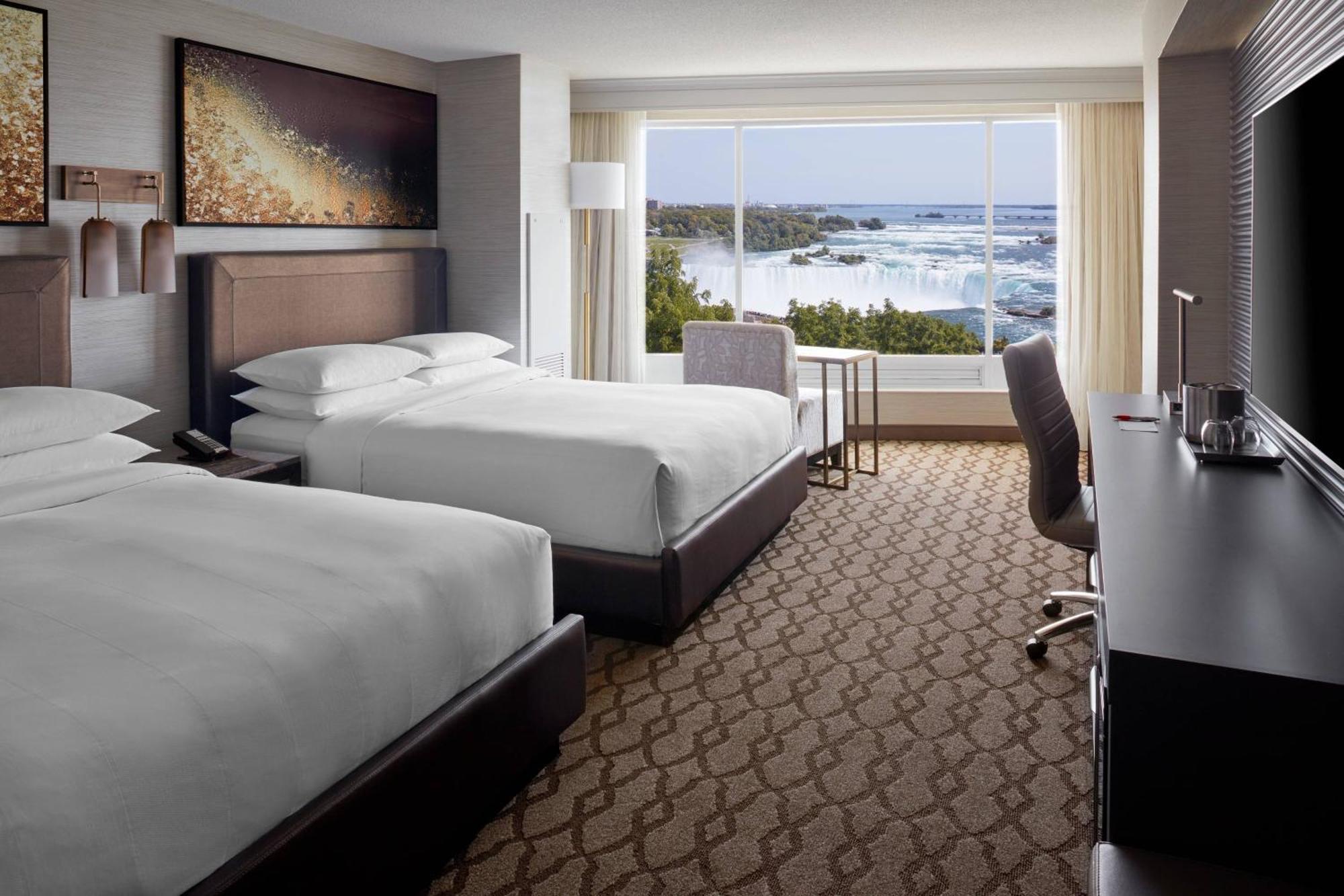 Chambre Lit Queen-Size - Vue sur Chutes Supérieures