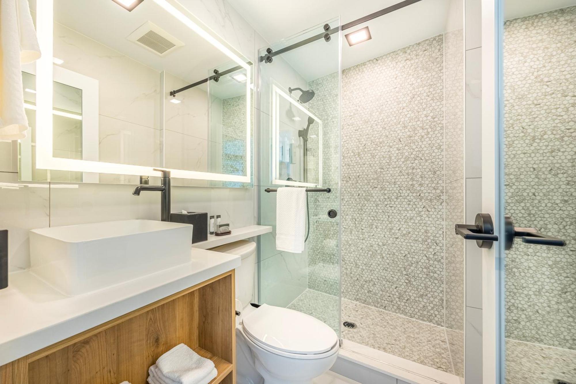 Chambre Lit King-Size Tour - Vue sur Chutes Américaines