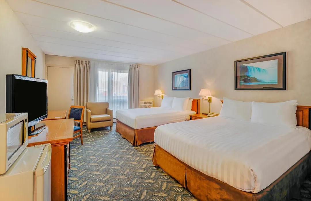 Travelodge By Wyndham Niagara Falls At The Falls-1