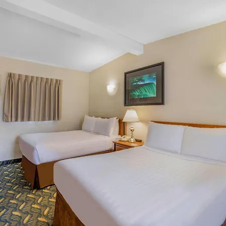 Travelodge By Wyndham Niagara Falls At The Falls-2